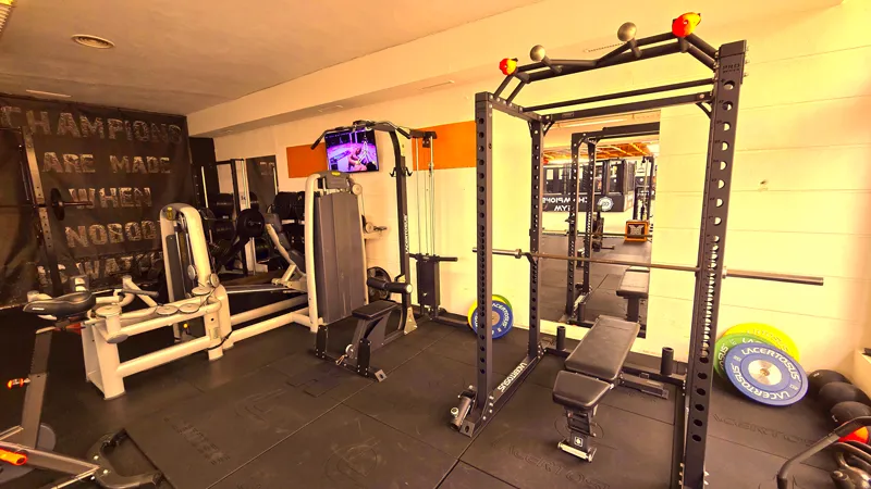 Champions Gym - Train with UFC Coaches